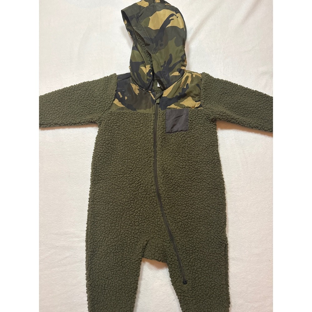 Baby Boy Old Navy Fleece Sherpa Camo Hooded Snowsuit Jumpsuit 6-12 Months